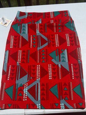 LuLaRoe Cassie M Red Geo Pencil Skirt Y2K Indie Boho Festival Midi 3479